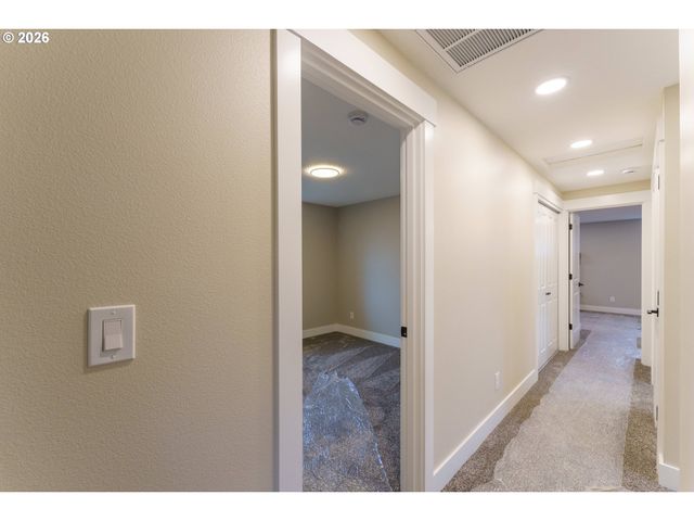 3670 Nw 163RD Ter, Beaverton, OR 97006