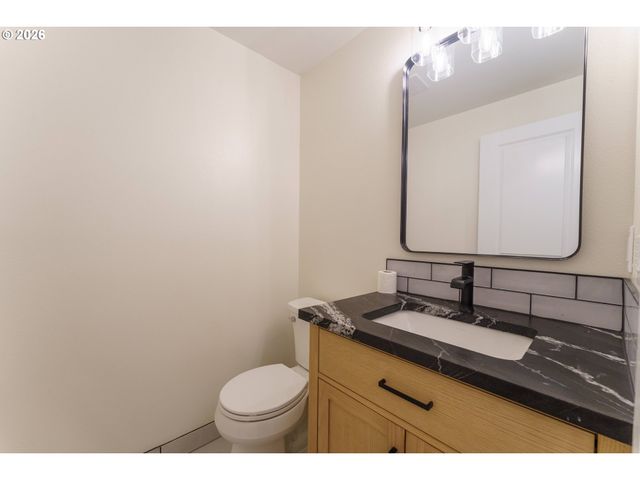 3670 Nw 163RD Ter, Beaverton, OR 97006