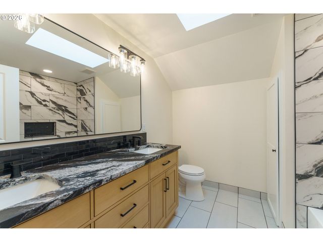 3670 Nw 163RD Ter, Beaverton, OR 97006