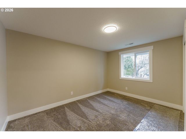 3670 Nw 163RD Ter, Beaverton, OR 97006