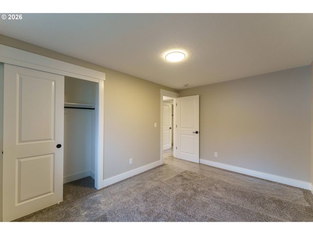 3670 Nw 163RD Ter, Beaverton, OR 97006