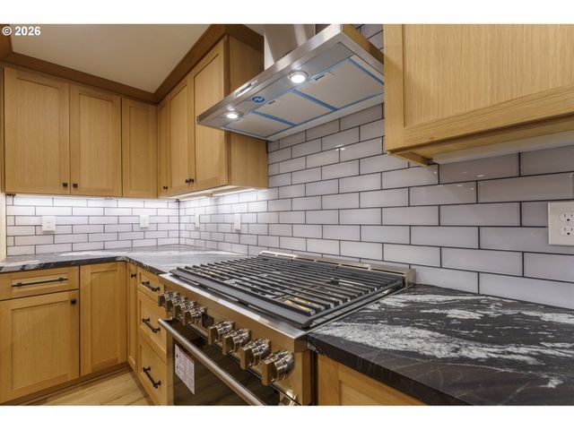 3670 Nw 163RD Ter, Beaverton, OR 97006