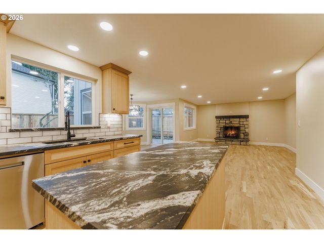 3670 Nw 163RD Ter, Beaverton, OR 97006