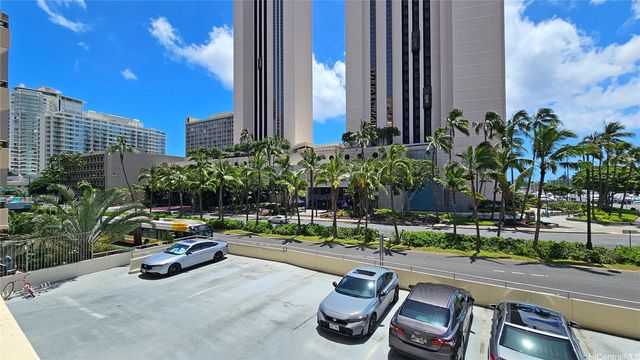 1676 Ala Moana Boulevard 103, Honolulu, HI 96815