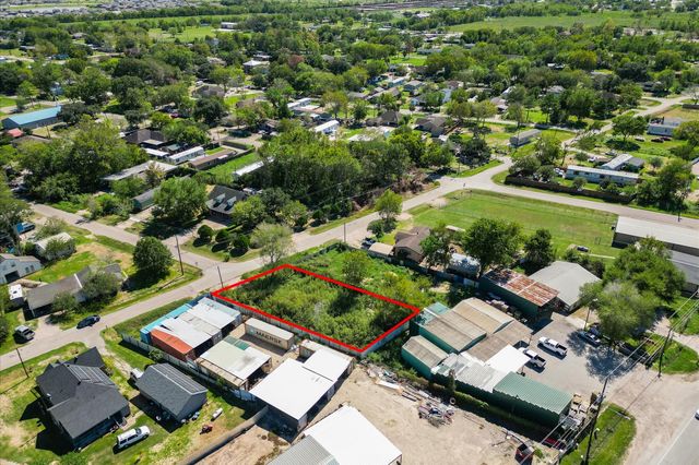 4630 Fair Hill Avenue, Fresno, TX 77545