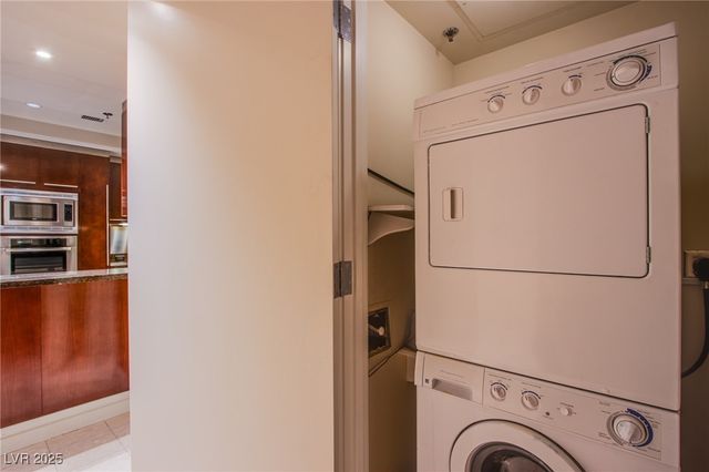 2700 Las Vegas Boulevard 2702, Las Vegas, NV 89109