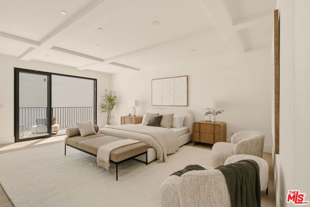 11967 Mayfield Ave 105, Los Angeles, CA 90049