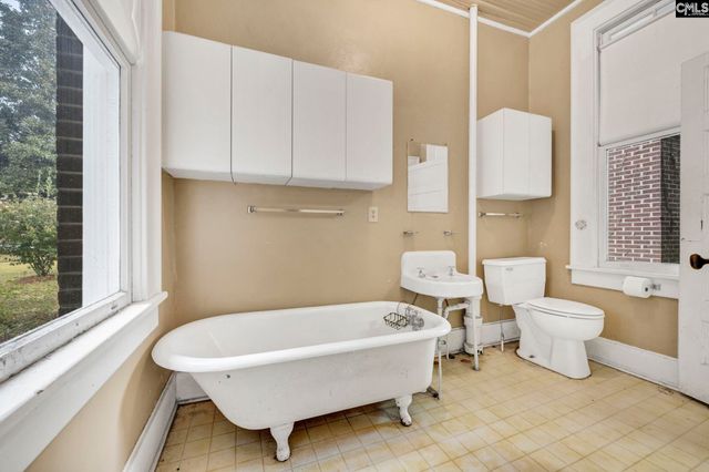 902 Maple Street, Columbia, SC 29205