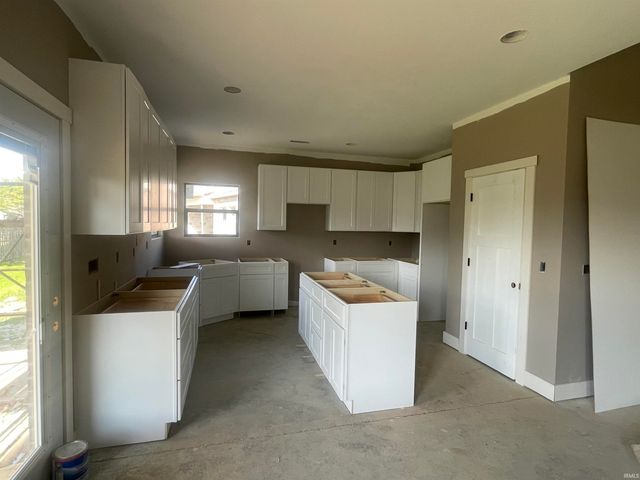 2540 Chrystal Woods Drive, Kokomo, IN 46901