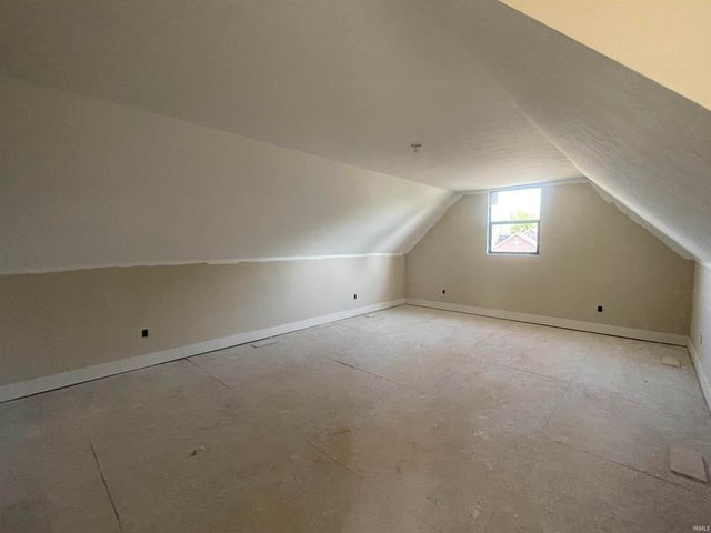 2540 Chrystal Woods Drive, Kokomo, IN 46901