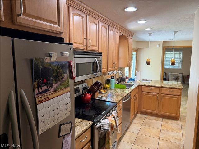 8094 Rolling Brook Road, Northfield, OH 44067