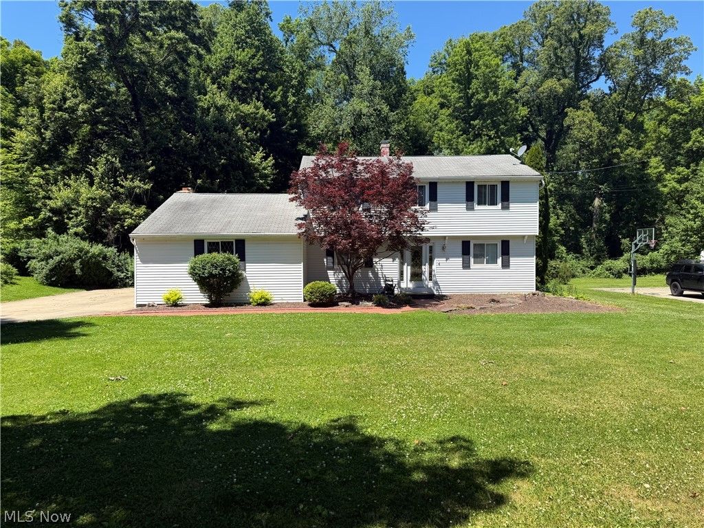 8094 Rolling Brook Road, Northfield, OH 44067