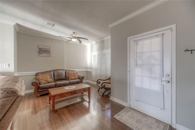 200 Little Dove, Livingston, TX 77351