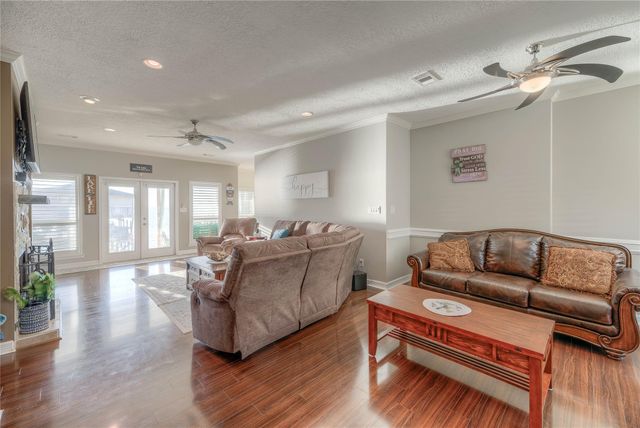 200 Little Dove, Livingston, TX 77351