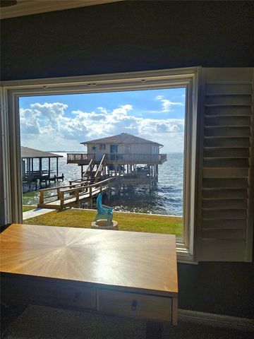 200 Little Dove, Livingston, TX 77351