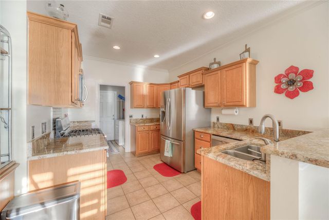 200 Little Dove, Livingston, TX 77351