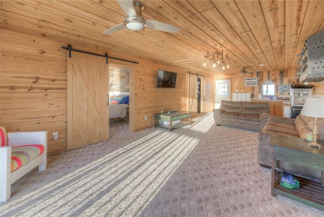 200 Little Dove, Livingston, TX 77351