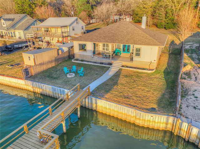 200 Little Dove, Livingston, TX 77351