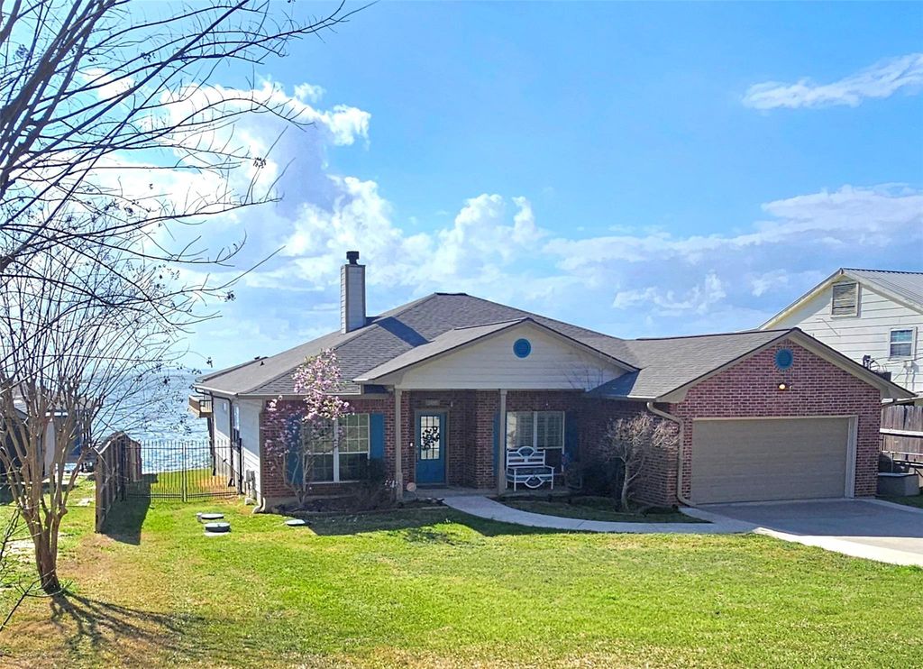 200 Little Dove, Livingston, TX 77351