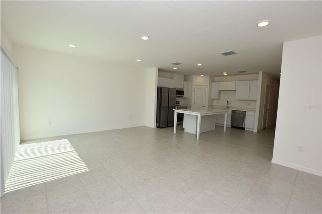 3905 ACADEMIA AVENUE, Lakeland, FL 33803