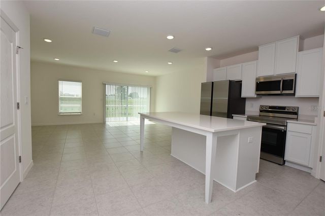 3905 ACADEMIA AVENUE, Lakeland, FL 33803