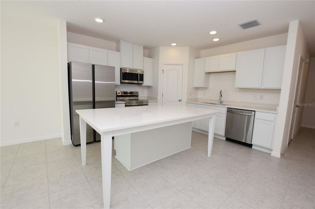 3905 ACADEMIA AVENUE, Lakeland, FL 33803