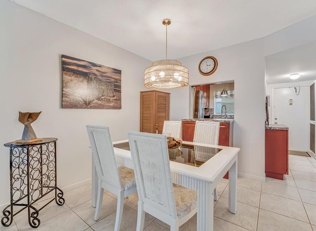 646 Snug Harbor Drive H301, Boynton Beach, FL 33435