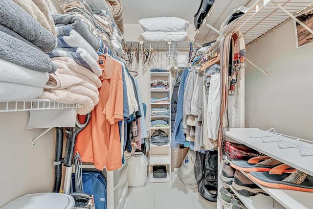 646 Snug Harbor Drive H301, Boynton Beach, FL 33435