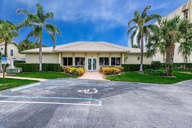 646 Snug Harbor Drive H301, Boynton Beach, FL 33435