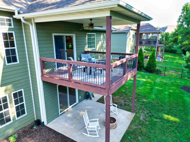 5406 STEEPLECHASE DR, Columbia, MO 65203