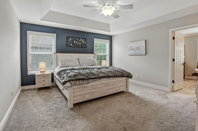 5406 STEEPLECHASE DR, Columbia, MO 65203