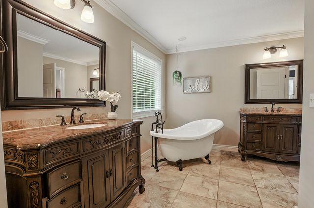 5406 STEEPLECHASE DR, Columbia, MO 65203