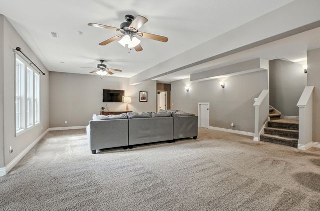 5406 STEEPLECHASE DR, Columbia, MO 65203
