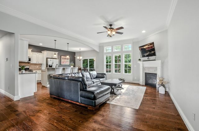 5406 STEEPLECHASE DR, Columbia, MO 65203