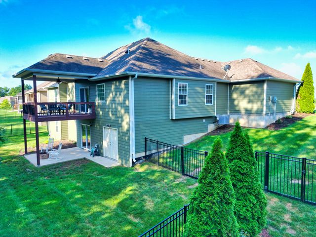 5406 STEEPLECHASE DR, Columbia, MO 65203
