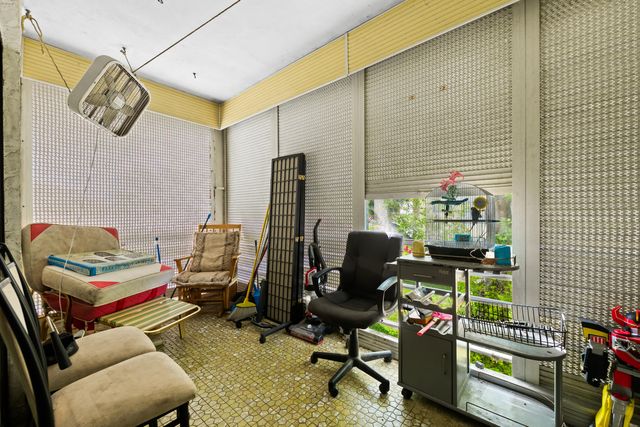 4050 NW 42nd Avenue 215, Lauderdale Lakes, FL 33319