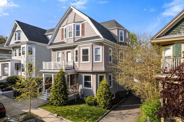 73 Bradfield Ave 1, Boston, MA 02131