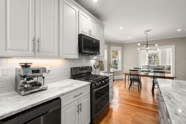 73 Bradfield Ave 1, Boston, MA 02131
