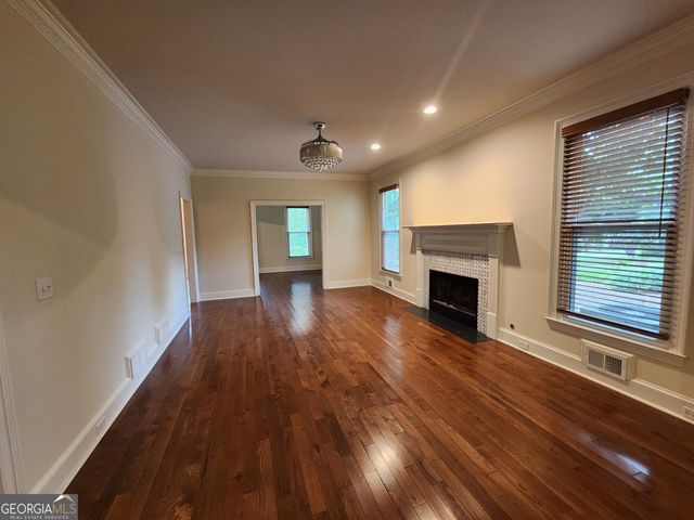 270 South Shore Drive, Newnan, GA 30263