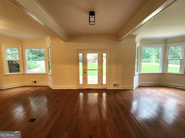 270 South Shore Drive, Newnan, GA 30263