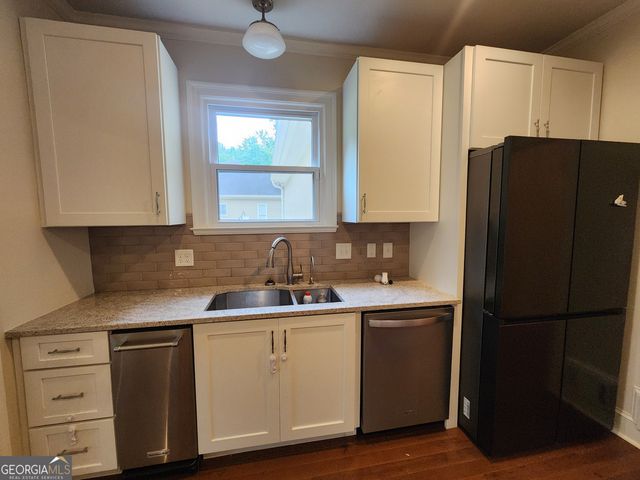 270 South Shore Drive, Newnan, GA 30263