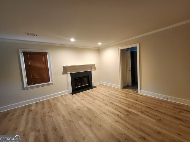 270 South Shore Drive, Newnan, GA 30263