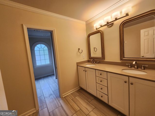 270 South Shore Drive, Newnan, GA 30263