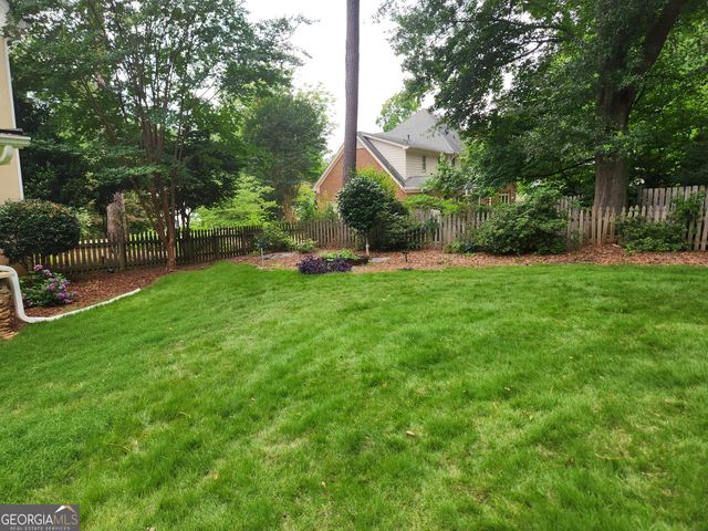 270 South Shore Drive, Newnan, GA 30263