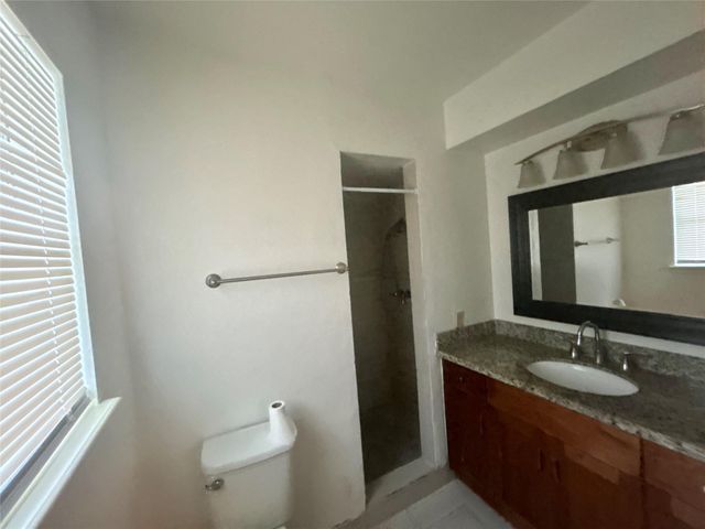 10655 Northbrook Drive, Houston, TX 77043
