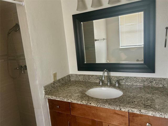 10655 Northbrook Drive, Houston, TX 77043