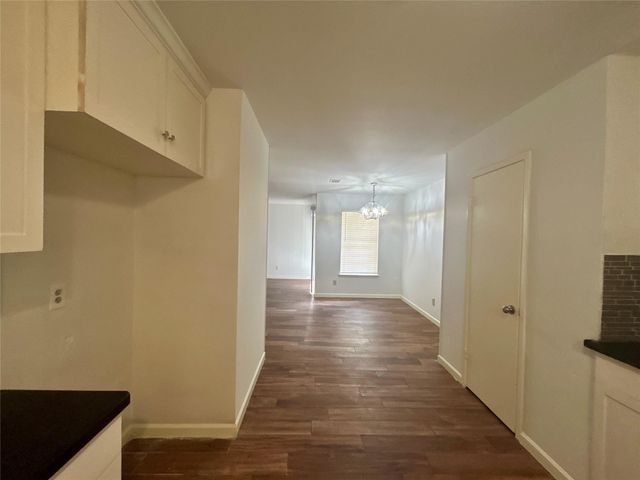 10655 Northbrook Drive, Houston, TX 77043
