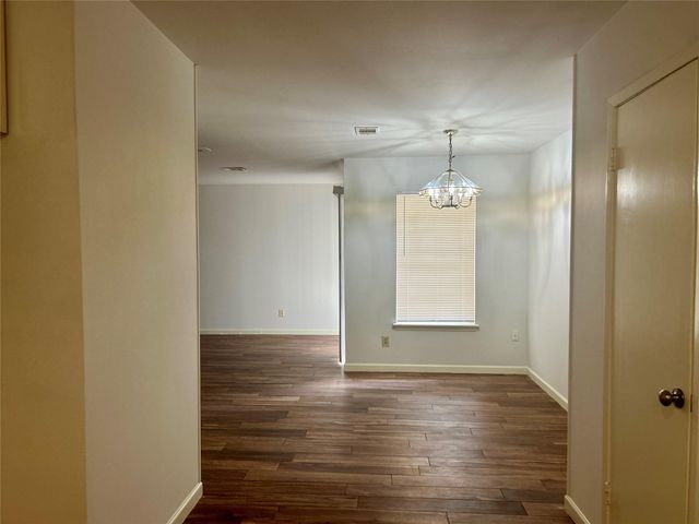 10655 Northbrook Drive, Houston, TX 77043
