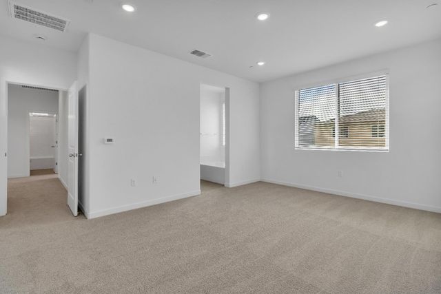 5221 Mount Airy St, Sacramento, CA 95835