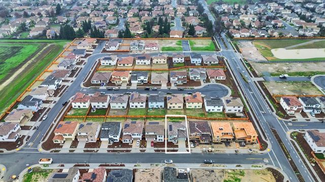 5221 Mount Airy St, Sacramento, CA 95835